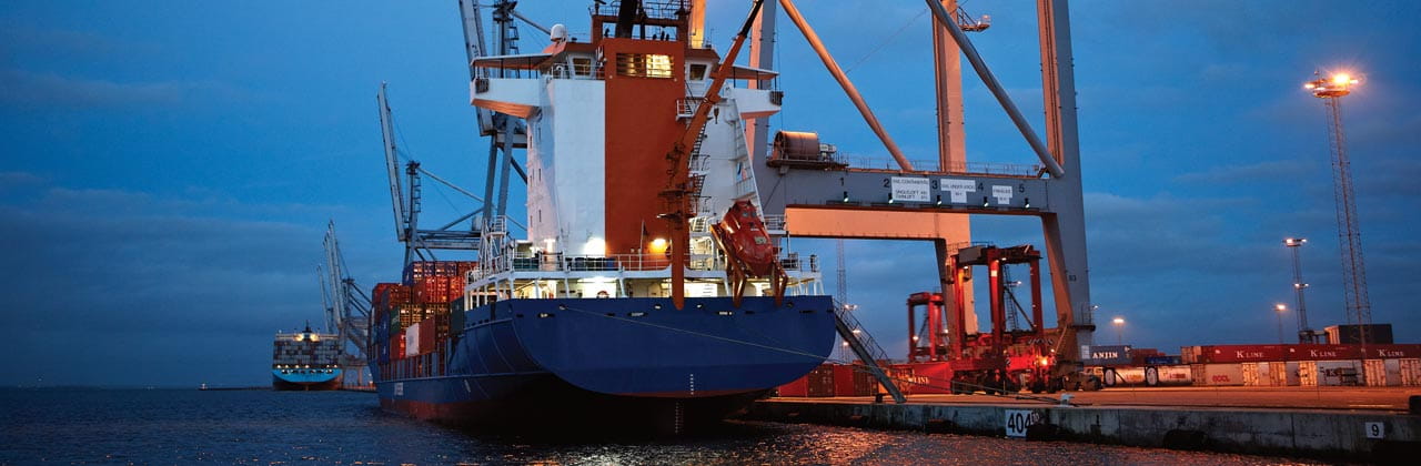 High cube dry containers in 40' and 45' sizes | DSV