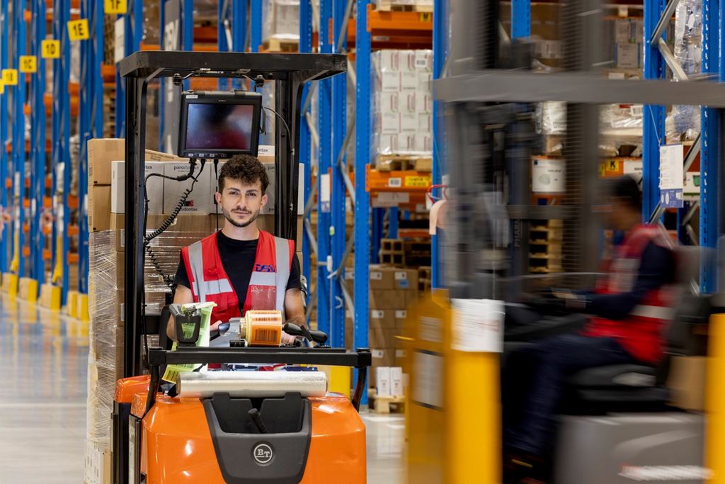 DSV GLOBAL TRANSPORT AND LOGISTICS CAREERS visual data 6