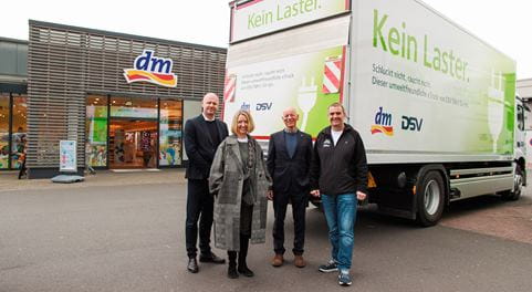 DSV und dm gehen einen weiteren Schritt in Richtung zukunftsfähige Transportlogistik