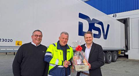 DSV eröffnet Standort in Altenwerder