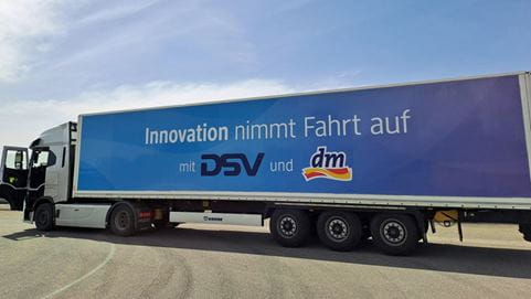 Lkw mit Anhänger