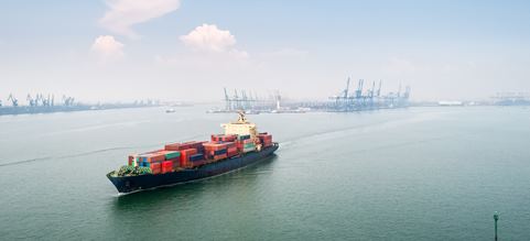 Flere ændringer i rederiernes sejlplaner skal give mere stabile transittider på import fra Asien