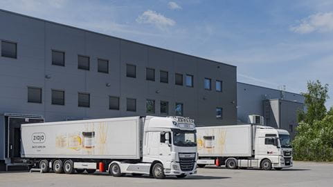 Ziaja truck parked at the dock