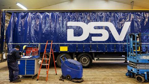 Renovering av DSV trailer