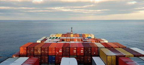 fartyg med containerlast