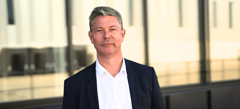 Tomas Johansson är vdn som leder vägtransportverksamheten i Sverige 