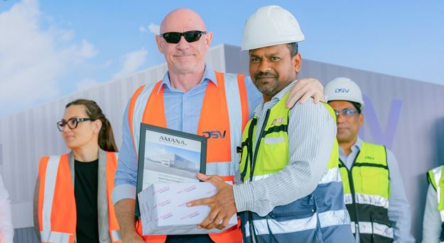 DSV celebrates 500,000 safe man-hours at new Dubai warehouse facility