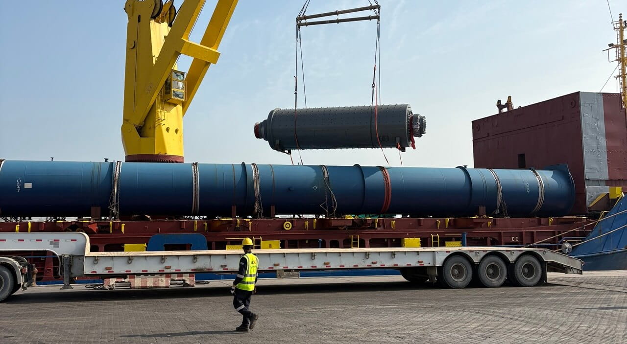 DSV loading out of gauge cargo for transport in Kuwait