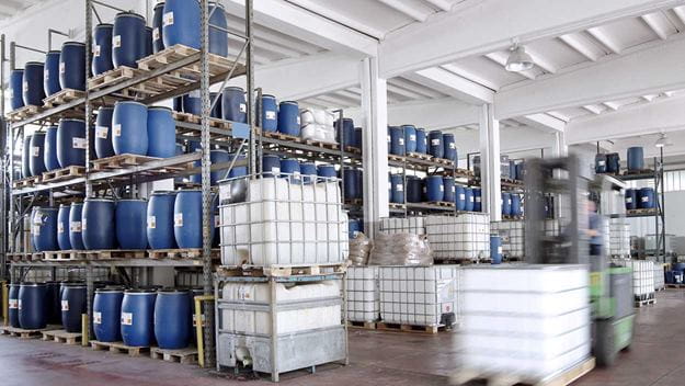 logistica quimicos almacen