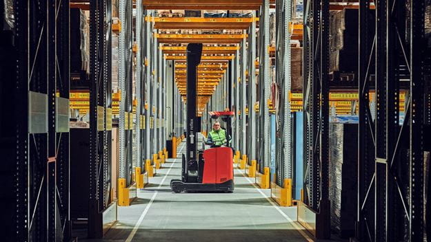 Warehousing logistics