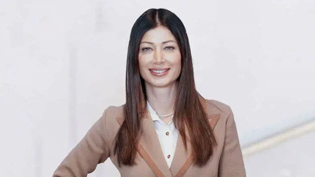 Natalie Shaverdian Riise-Knudsen