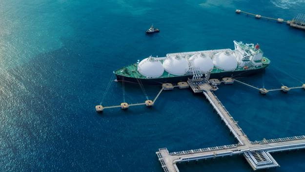 Navire-citerne de pétrole brut et de gaz