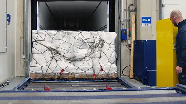 dsv transport and logistics unit load device at dock