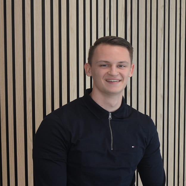 Brandon Jakobs