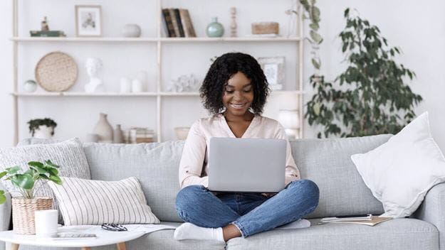 ecommerce business owner learning about DSV's integration abilities