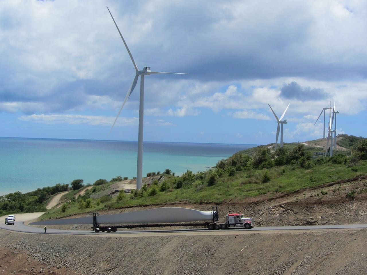 Transport your energy project to any destination worldwide