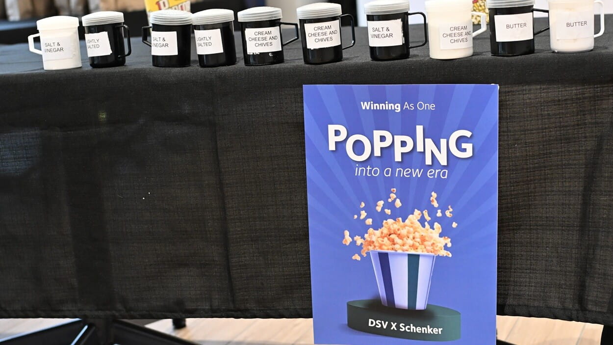 A fun interaction at the DSV x Schenker go-live celebration