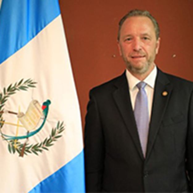 Embajador de la República de Guatemala, Javier Zepeda